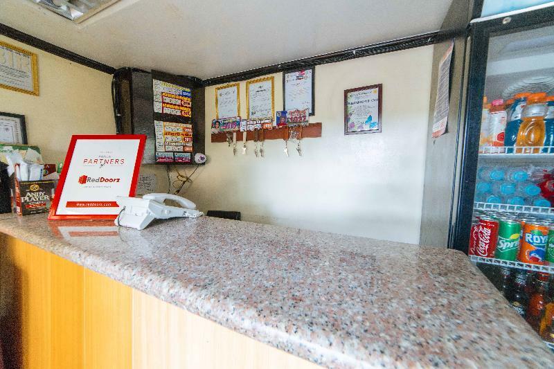 Reddoorz Premium @ Sta Rosa Tagaytay Road Hotel Silang ภายนอก รูปภาพ